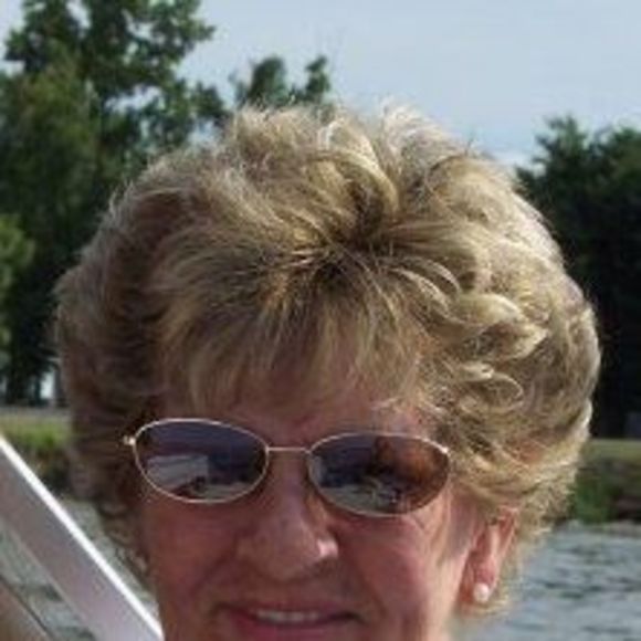 Meet your Posher, Diana - Picture 1 of 1